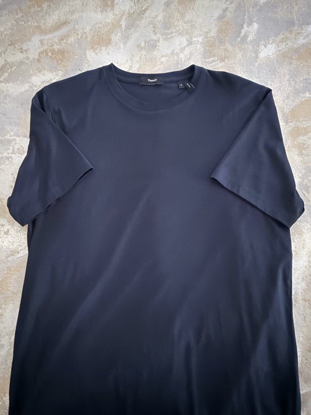 Essential T-Shirt Theory Size medium navy